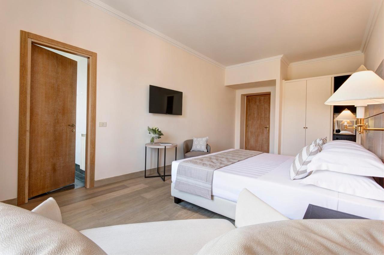 Hotel Grand 4*